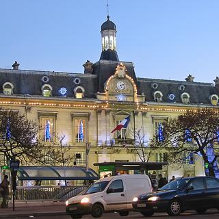 L'hôtel de ville de Saint-Ouen. [CC-by-SA - M.Lemaire Jean-Laurent]