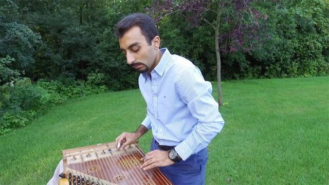 Naseem Shanwar, musicien syrien vivant à Montréal. [RTS - Miruna Coca-Cozma]