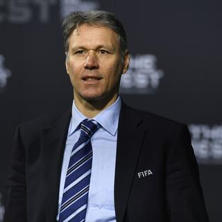 Marco van Basten a plusieurs idées pour rendre le football plus dynamique. [Keystone - Walter Bieri]