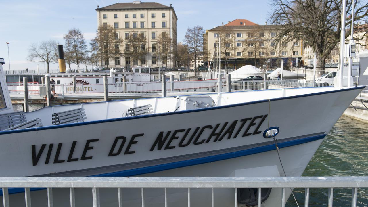 Le MS "Ville de Neuchâtel" de la Société de navigation sur les lacs de Neuchatel et Morat SA. [Keystone - Thomas Delley]