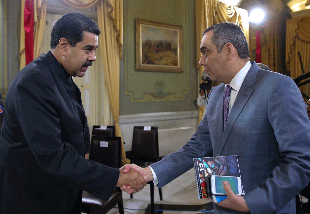 Le président du Vénézuela Nicolas Maduro et Maikel Moreno, président de la cours suprême. [Reuters - handout]