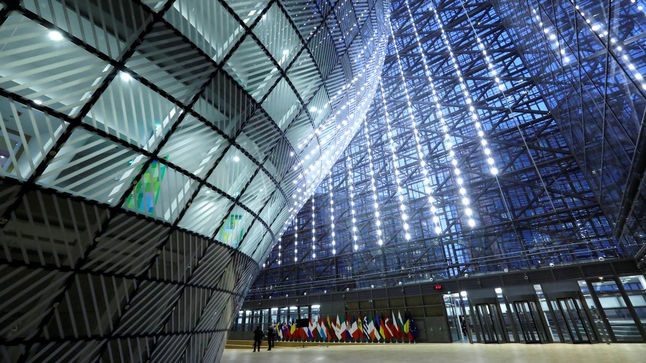 L'intérieur du bâtiment "Europa", nouveau siège du Conseil de l'Union européenne à Bruxelles. [Reuters - Yves Herman]