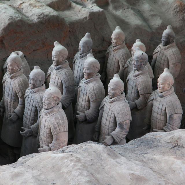 Des guerriers en terre cuite exposés au Musée du Mausolée de Qin Shi Huang. [AFP - Niu shupei / Imaginechina]