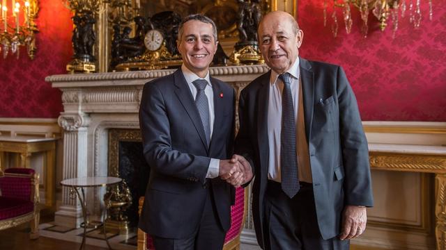 Ignazio Cassis et Jean-Yves Le Drian [Keystone - EPA/Christophe Petit Tesson]