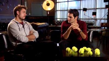 Stan Wawrinka et Roger Federer après la conquête de la Coupe Davis en novrembre 2014. [RTS]
