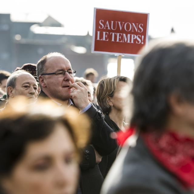 Plusieurs membres des autorités vaudoises avaient apporté leur soutien aux manifestants, le 02.02.2017 à Lausanne. [Keystone - Jean-Christophe Bott]