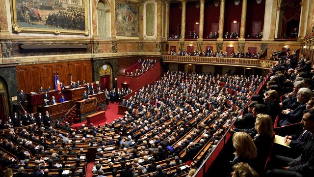 Le Congrès réunis à Versailles. A l'initiative, en l'occurrence, du président François Hollande, après les attentats du 13 novembre 2015. [AFP - Eric Feferberg]