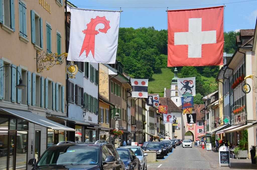 Laufon a de son côté opté pour le canton de Bâle-Campagne. [RTS - Gaël Klein]