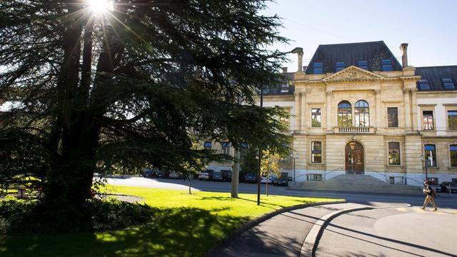 Le bâtiment principal de l'Université de Neuchâtel. [Keystone - Jean-Christophe Bott]