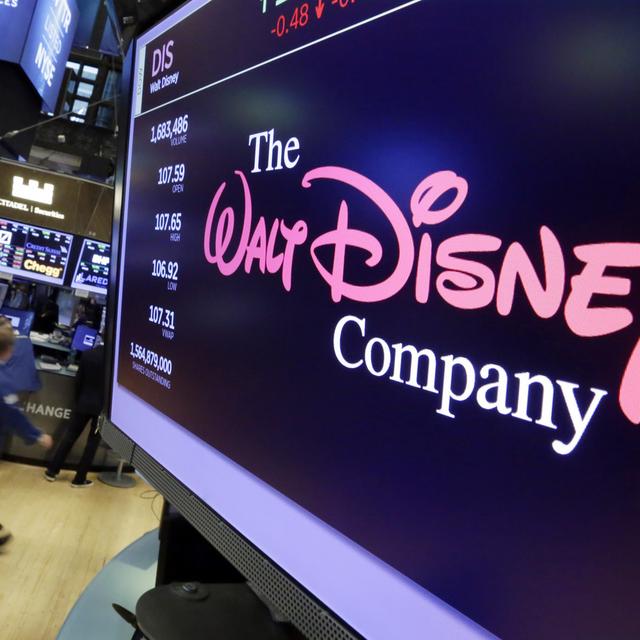 Le logo de Disney apparaît sur un écran de la Bourse de New York le 8 août 2017. [Keystone - AP Photo/Richard Drew]