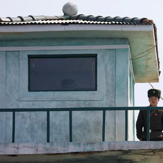 Un soldat nord-coréen posté près de la frontière chinoise (photo prétexte).