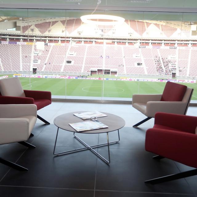 Vue sur le Khalifa International Stadium de Doha, au Qatar. C'est dans ce petit pays du Golfe que doit avoir lieu le Mondial de football 2022. [Ibraheem Al Omari]