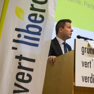 Martin Bäumle, président des Vert'libéraux, lors de l'assemblée des délégués à Fribourg. [keystone - Jean-Christophe Bott]