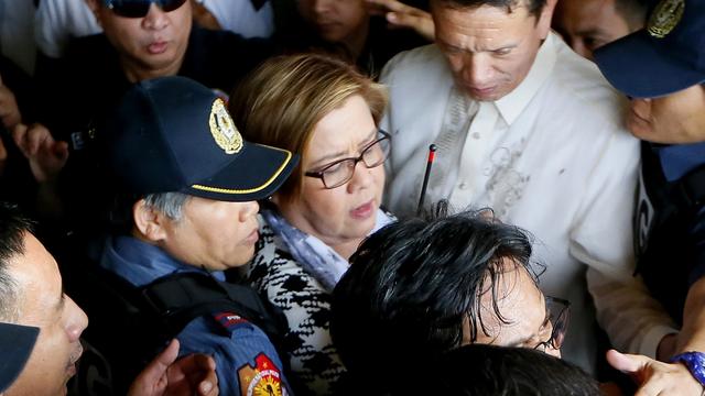 La principale opposante au président philippin, la sénatrice Leila de Lima, a été arrêtée. [AFP - Bullit Marquez]