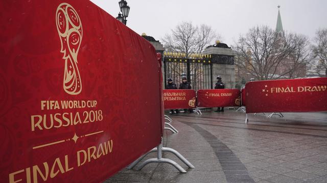 Le tirage au sort du Mondial 2018 se déroulera vendredi au Palais des congrès du Kremlin, à Moscou. [Keystone - Sergei Ilnitsky]