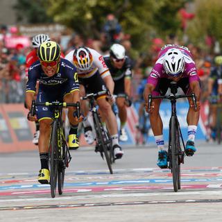 Final au sprint pour la 7e étape du Giro 2017 du 12 mai 2017.
Luk BENIES
AFP [AFP - Luk BENIES]