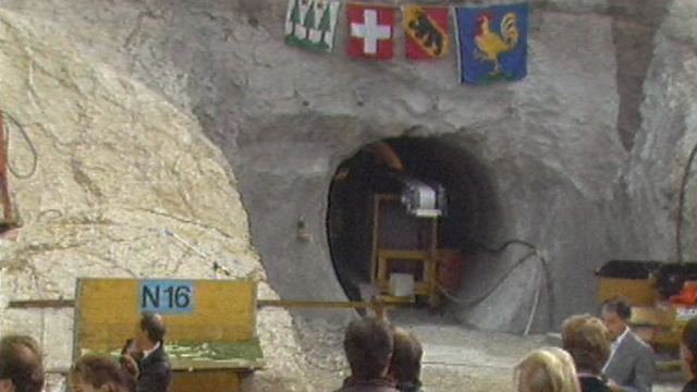Tunnel de Pierre-Pertuis [RTS]