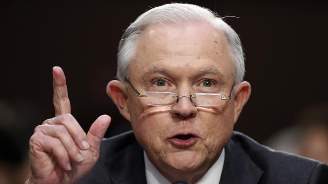 Le ministre américain de la Justice Jeff Sessions témoigne devant le Sénat. [keystone - AP Photo/Alex Brandon]