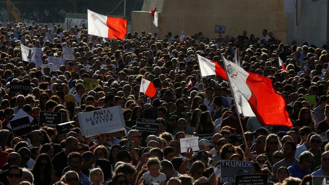 Les Maltais ont défilé dans les rues de La Valette. [Reuters - Darrin Zammit Lupi]