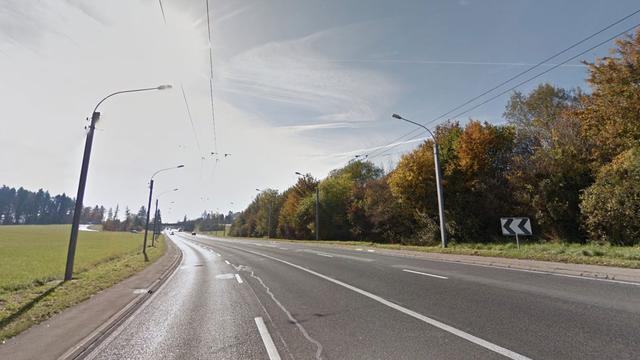 La route de Berne sur les hauts de Lausanne. [https://maps.google.ch - Google Street View]