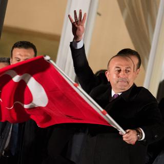 Le ministre turc des Affaires étrangères Mevlüt Çavuşoğlu, le 7 mars 2017 à Hambourg, en Allemagne. [Keystone - Daniel Reinhardt]