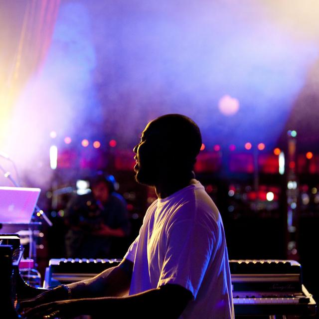 Robert Glasper au piano. Cabaret Sauvage au Festival de jazz de la Villette en 2010. [Leemage - Fred Toulet]