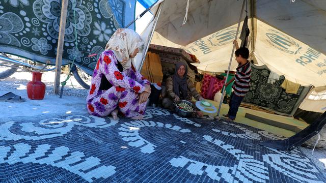 Les familles ayant adhéré au projet de L'EI ont aussi rejoint le camp d'Ain Issa (image d'illustration). [AFP - Delil Souleiman]