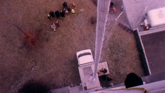 Chaussette d'évacuation à Neuchâtel en 1976. [RTS]