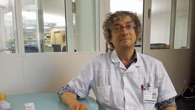 Nicolas Schaad, professeur de pharmacologie à l'Université de Genève. [RTS - Simon Corthay]