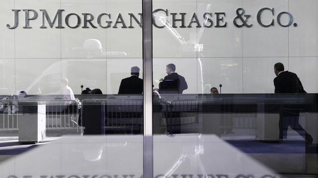 JPMorgan a reçu plus de 400'000 signatures lui demandant de quitter le conseil économique de Donald Trump. [AP/Keystone - Mark Lennihan]