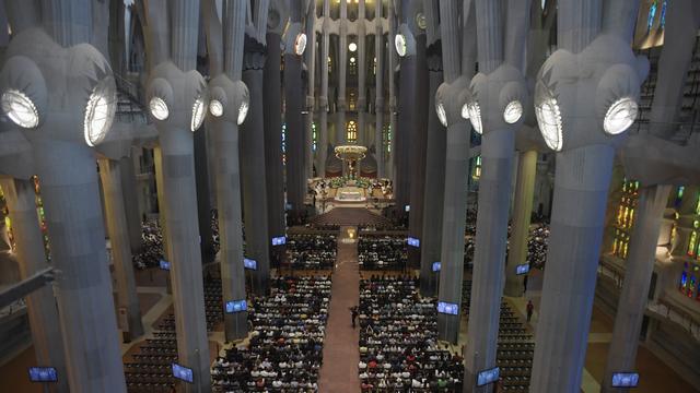 Une messe dans la cathédrale de la Sagrada Familia a rendu hommage aux victimes de l'attentat de Barcelone. [AFP - Javier Soriano]