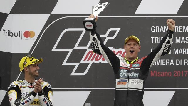 Dominique Aegerter (à droite) continuera l'aventure en Moto 2 l'année prochaine. [Antonio Callani]