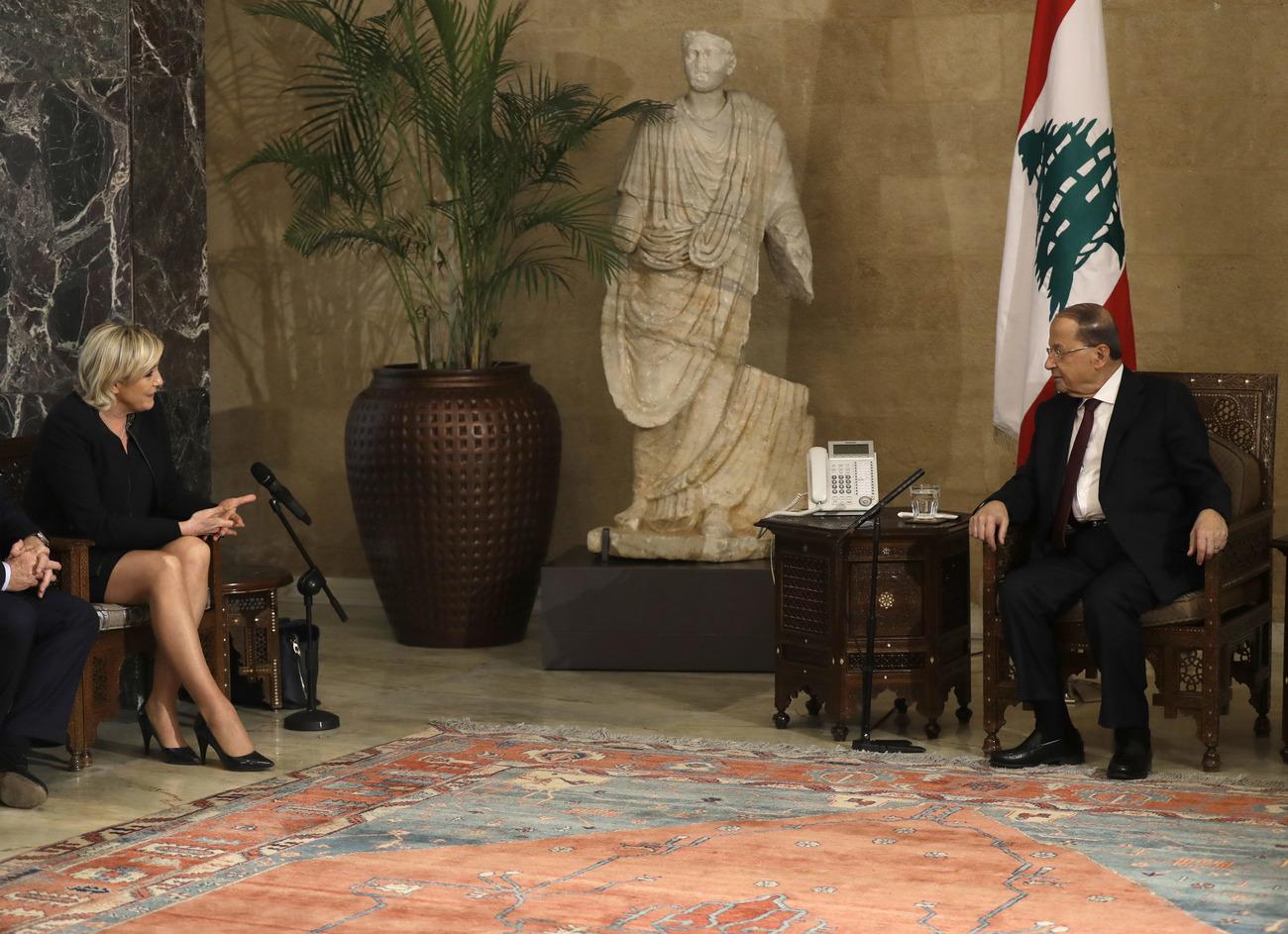Marine Le Pen et le président libanais Michel Aoun. [Keystone - AP Photo/Hussein Malla]