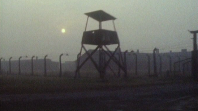 Mirador dans ancien camp de concentration de Auschwitz [RTS]