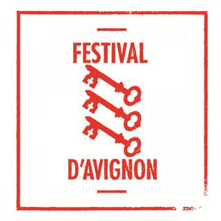 Logo officiel du Festival d'Avignon dont la 71e édition se déroule en 2017. [festival-avignon.com - Affiche officielle]