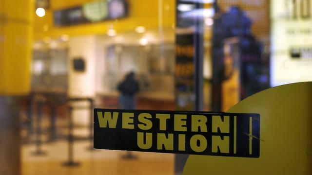 Western Union ne disposait pas des règles de contrôle interne pour traquer le blanchiment d'argent, selon la justice américaine. [reuters - Shannon Stapleton]