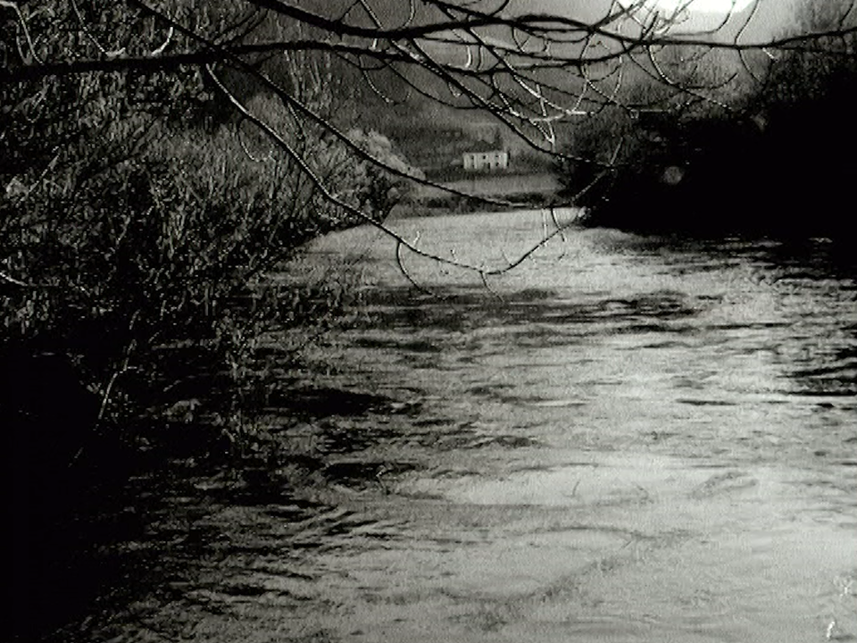 Au bord du Doubs, 1968. [RTS]