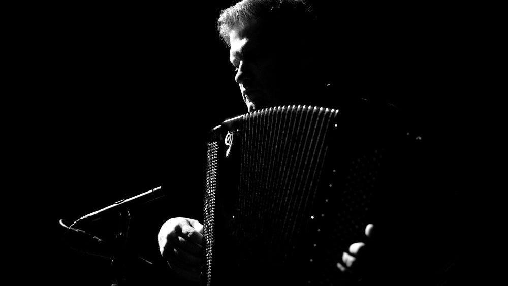Mario Batkovic, bernois d'origine bosno-croate et accordéoniste révolutionnaire. [Photo envoyée par Mario Batkovic - Photo envoyée par Mario Batkovic]