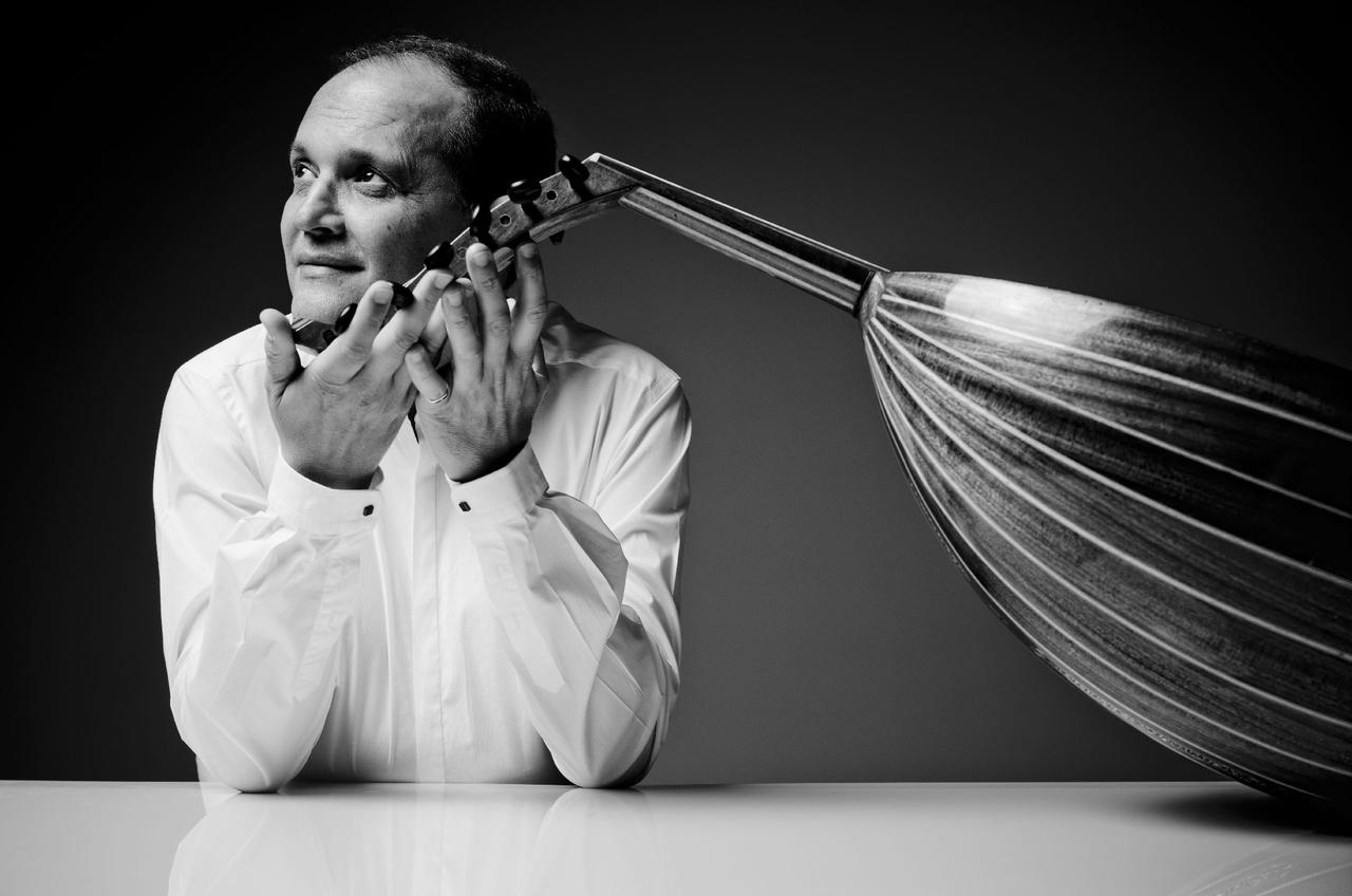 Anouar Brahem, oudiste et compositeur tunisien. [anouarbrahem.com - Marco Borggreve]