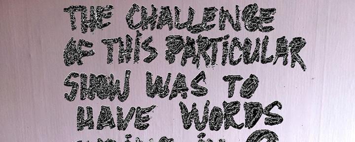 Visuel de la pièce "O or The Challenge Of This Particular Show Was To Have Words Ending In O" de Maarten Seghers. [facebook.com/needcompany]