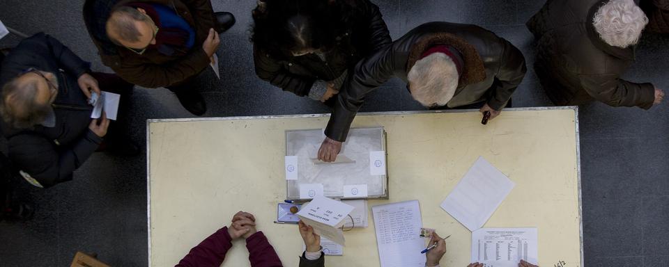 Une participation massive est attendue pour ces élections en Catalogne. [CrowdSpark/AFP - Miquel Llop]