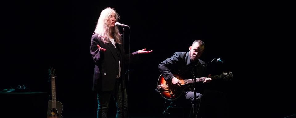 Patti Smith sur la scène de l'Alhambra, à Genève, le 11 février 2017. [Antigel/Maude Haenni]