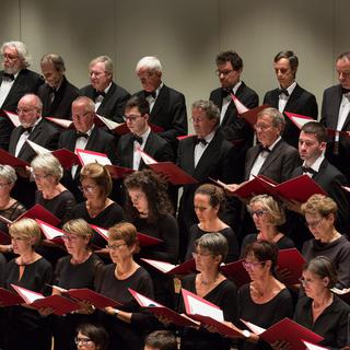 Concert de clôture de la 20e Schubertiade par l'Orchestre de chambre fribourgeois et le Choeur Pro Arte à la Marive. [RTS - Jay Louvion]