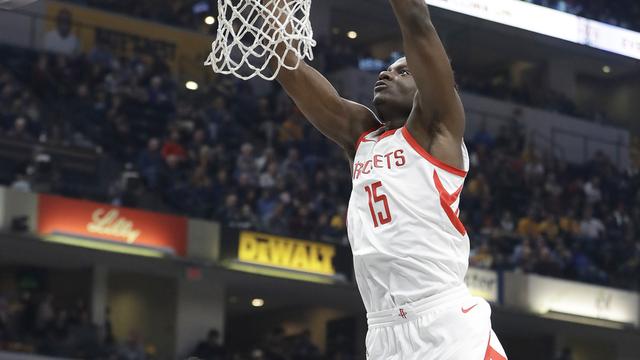 Capela a le vent en poupe. [Darron Cummings]