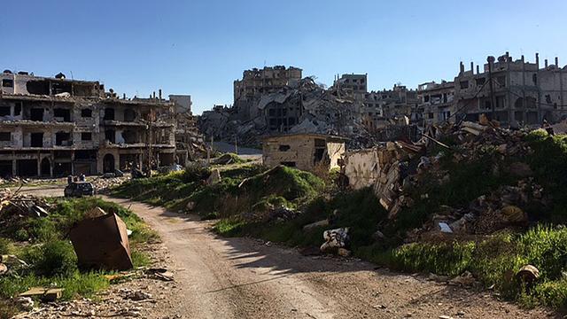 La vieille ville de Homs: des tas de gravats et des squelettes d’immeubles à perte de vue. [RTS - Alexandre Habay]