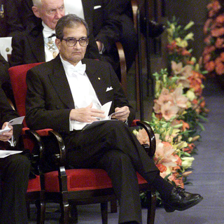 10 décembre 1998: Amartya Sen reçoit le Bobel d'économie. [Scanpix/AFP - Jonas Ekstromer]