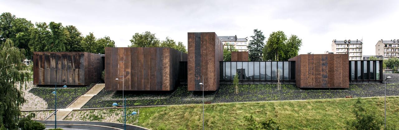 Le musée Soulages à Rodez (FR). [www.pritzkerprize.com/RCR Arquitectes]