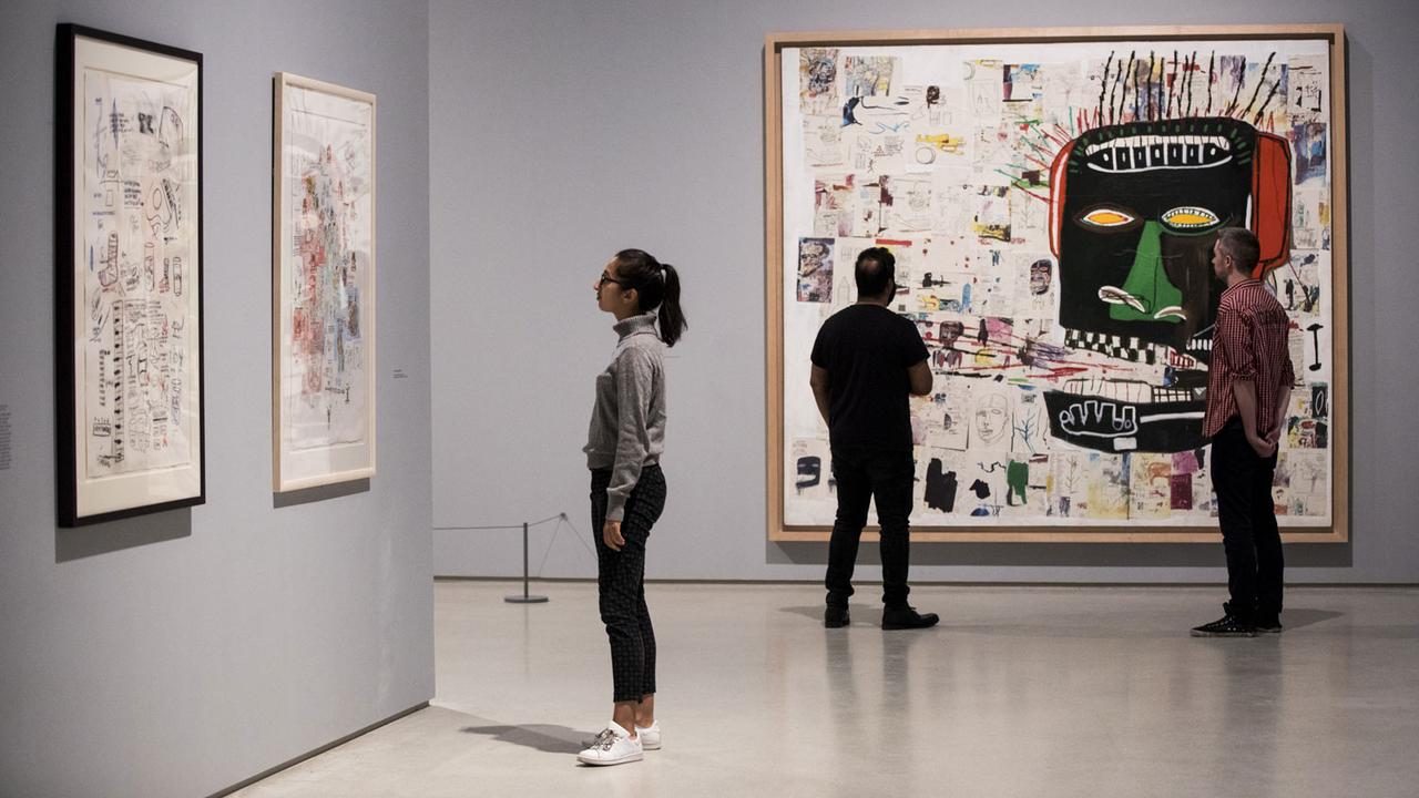 L'exposition "Boom For Real" de Basquiat au Barbican de Londres. [The Estate of Jean-Michel Basquiat. Licensed by Artestar, New York. - Tristan Fewings / Getty Images]