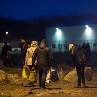 Le Défenseur des droits dénonce des atteintes aux droits "d'une exceptionnelle et inédite gravité" à Calais. [AFP - Philippe Huguen]