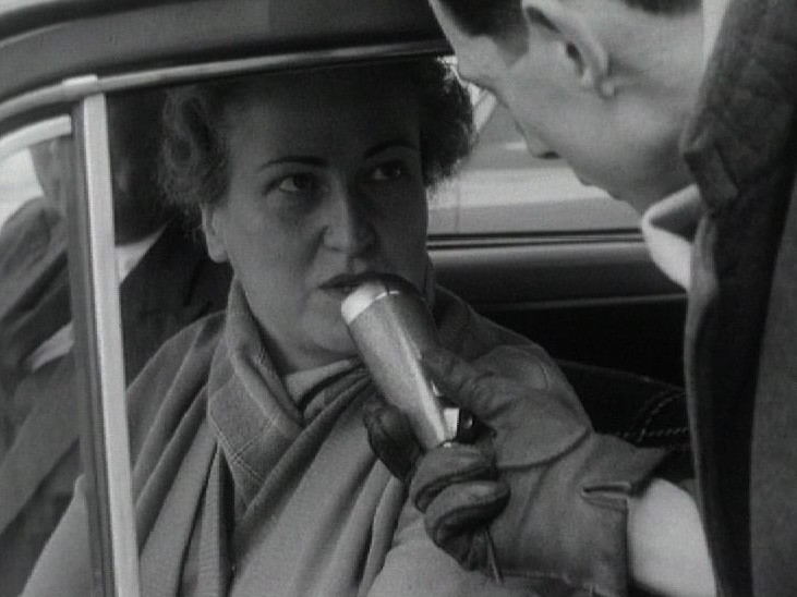 Interview d'une automobiliste à Genève en 1960. [RTS]